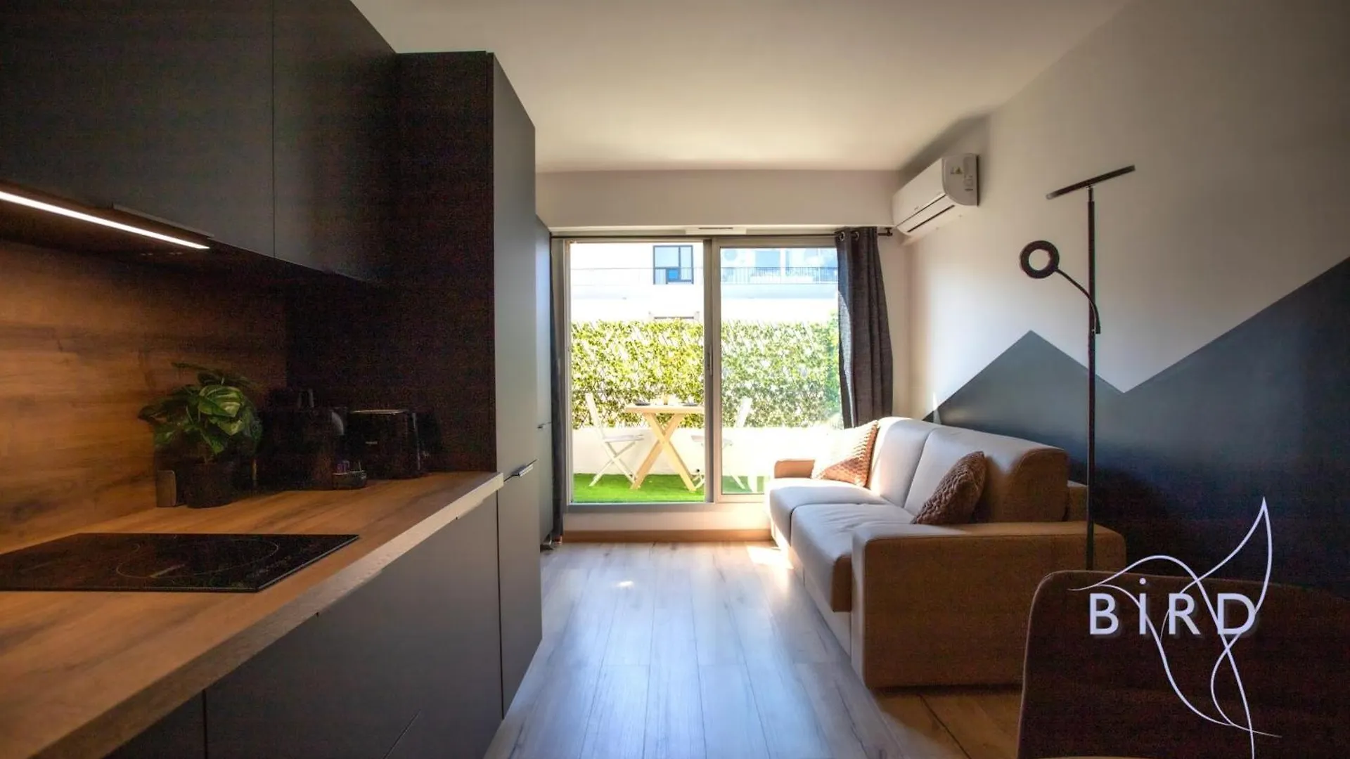 Sunny Flat In Juan Les Pins Apartment France